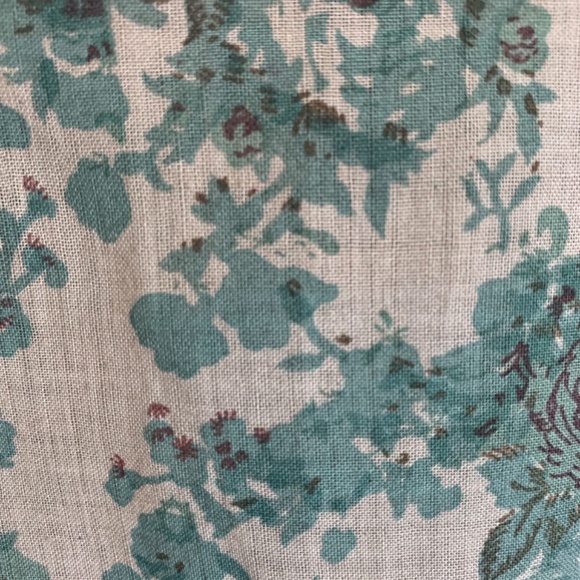 Men’s Sabyasachi Kurta set with embroidered vest in floral print. - Picture 9 of 16